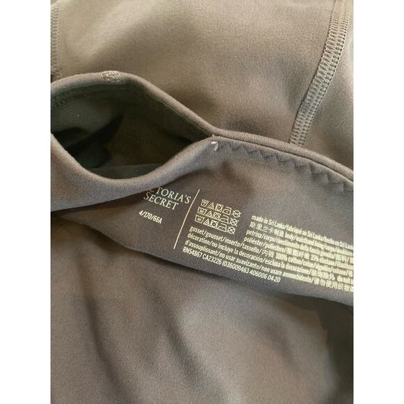 Victoria's Secret Size 4 Grayish Purple Ankle Leggings with Pockets - Picture 3 of 6